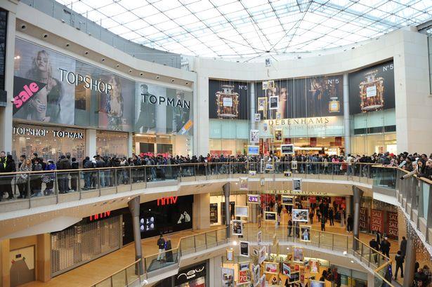 Debenhams planuje zamknięcie jedenastu magazynów