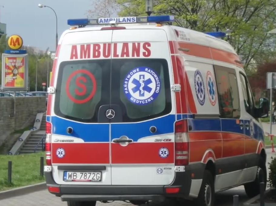 Trzyletnie dziecko wypadło z okna w Warszawie. Chłopczyk nie przeżył