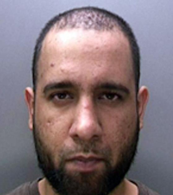 Mieszkaniec Birmingham stworzył bombę z gwoździ i szukał celu do jej odpalenia