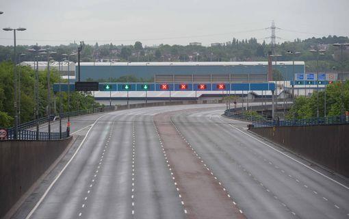 Aston Expressway nadal zamknięta – kolejny dzień korków