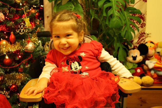 Ciężko chora 6-latka przechodzi w Polsce pionierskie leczenie – jej stan się poprawia