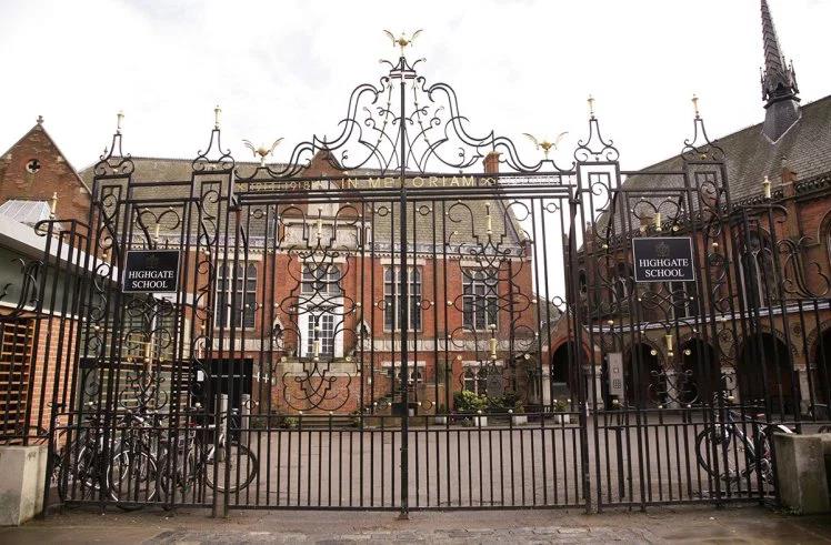 Władze Highgate School chcą zezwolić uczniom płci męskiej na noszenie spódnic