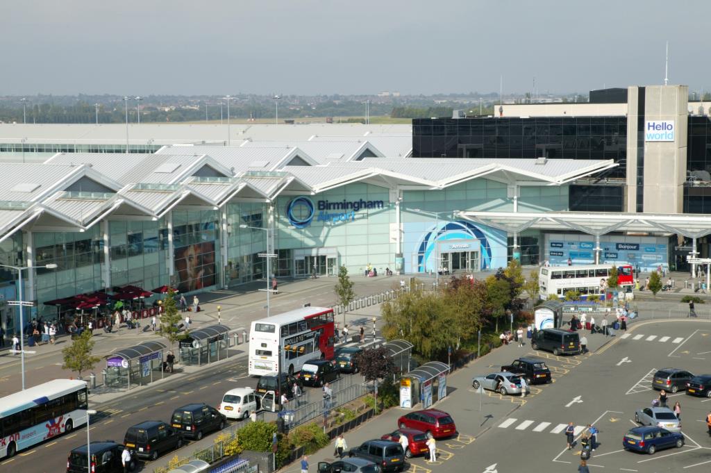 Lotnisko w Birmingham przywróci darmowy parking