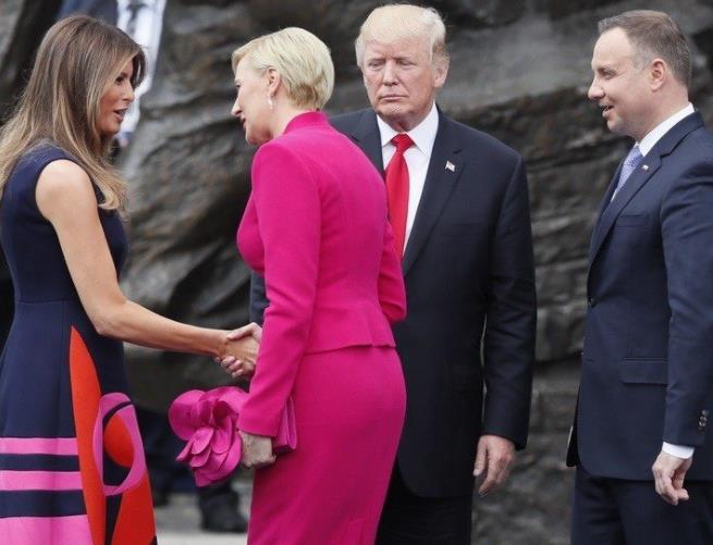 Agata Duda nie podała ręki Trumpowi?