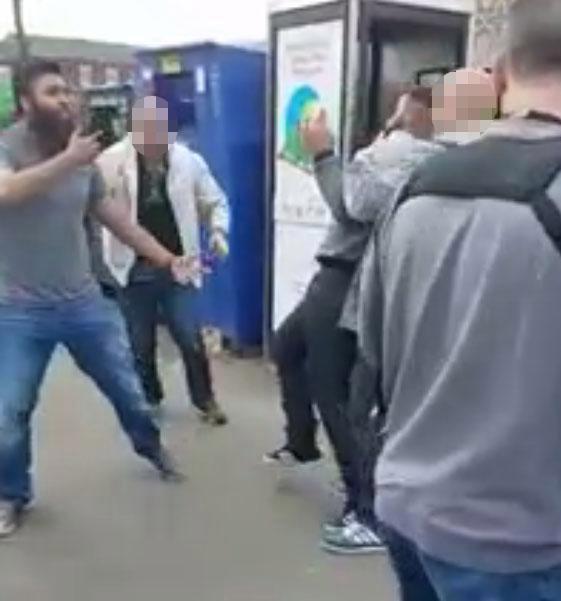 Policjanci z Birmingham zawieszeni w obowiązkach po bójce w Aston