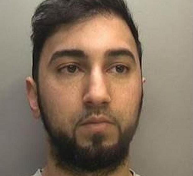 Diler z Birmingham, który dostarczał broń nastolatkom, skazany na ponad 22 lata więzienia