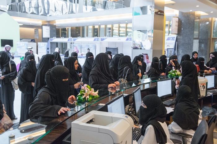 Arabia Saudyjska pozwoli kobietom prowadzić samochody