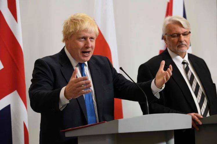 Boris Johnson mówi, że Polacy są mile widziani w UK i mogą zostać po brexicie