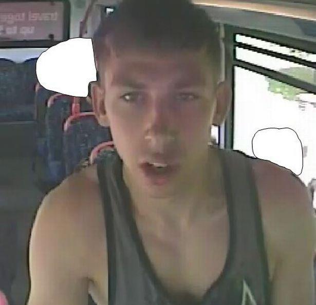 15-letnia uczennica napastowana na tle seksualnym w autobusie w Walsall