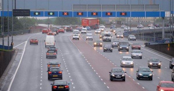 Wypadek na Aston Expressway spowodował ogromne korki