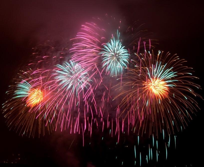 Listopadowe pokazy sztucznych ogni