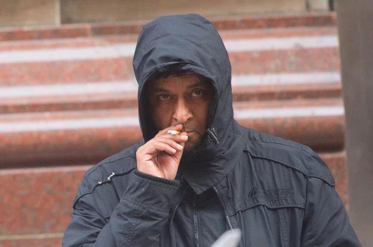 Lekarz, który molestował muzułmańską pielęgniarkę, tłumaczył się różnicami kulturowymi