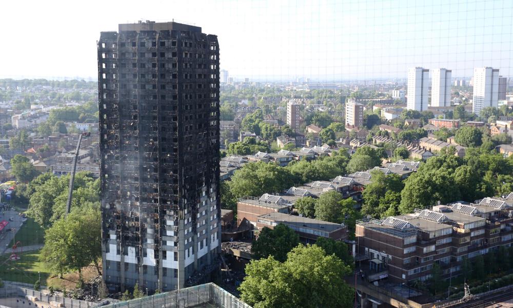 Ogłoszono oficjalną liczbę ofiar pożaru Grenfell Tower - zginęło 71 osób