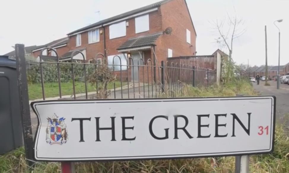 Zmarło ranne dziecko znalezione w jednym z domów w Birmingham