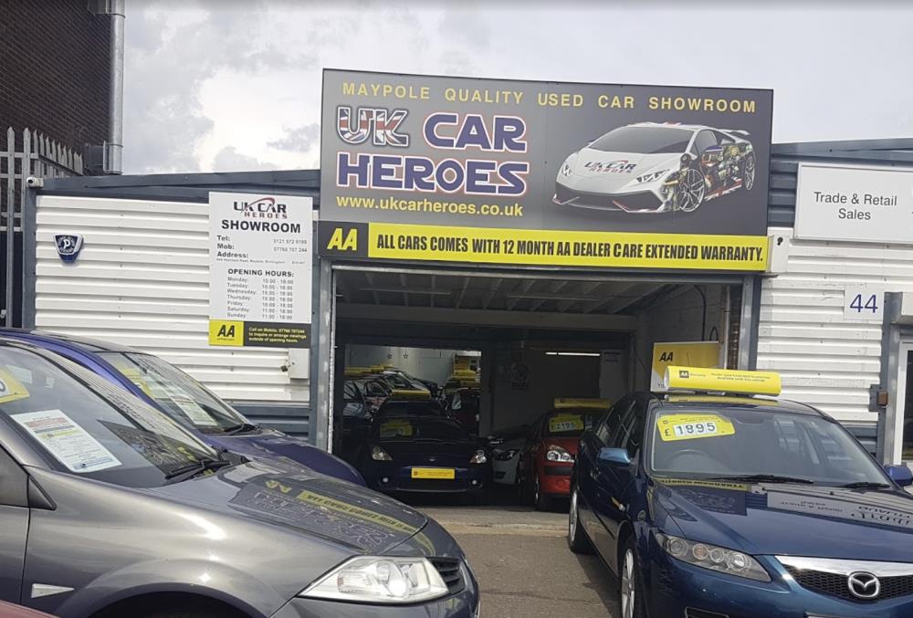 Gang ukradł 18 samochodów z salonu wystawowego w Kings Heath