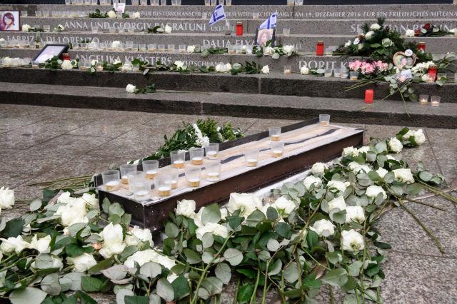 W Berlinie upamiętniono ofiary zeszłorocznego zamachu.