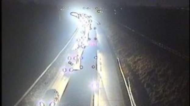 Dwie ofiary śmiertelne wypadku na autostradzie M42