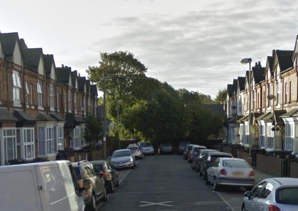 W związku z cięciami w policji mieszkańcy Handsworth Wood patrolują nocami ulice swojej dzielnicy