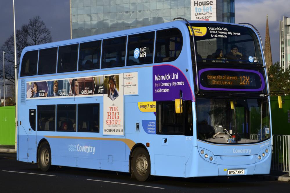National Express testuje bezgotówkowy system płatności za bilety