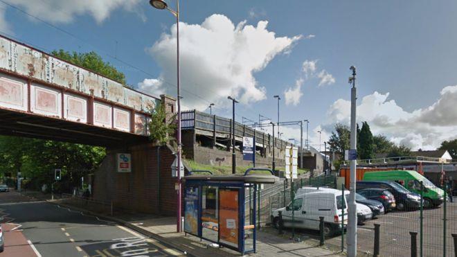 Wycofano zarzuty przeciwko dwóm mężczyznom oskarżonym o gwałt 15-latki.