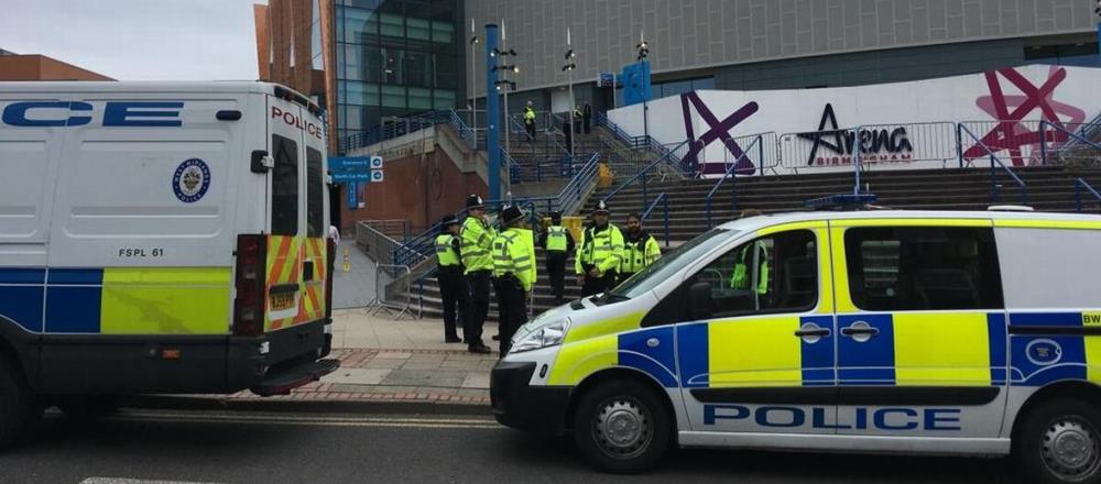 Ewakuacja Areny Birmingham z powodu podejrzanej paczki