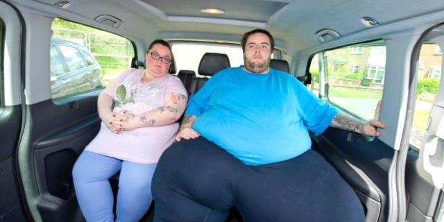 Firma Taxi odmówiła świadczenia usług parze z powodu ich wagi