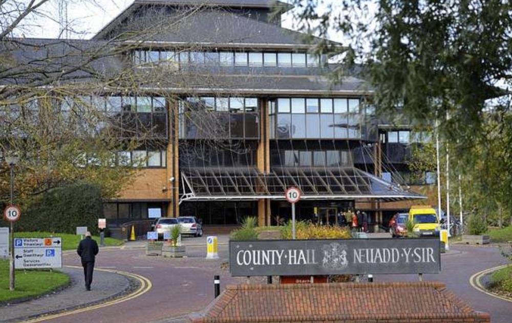 Rada miejska musi opłacić lekcje języka polskiego dla chłopca, który mieszka z rodziną zastępczą