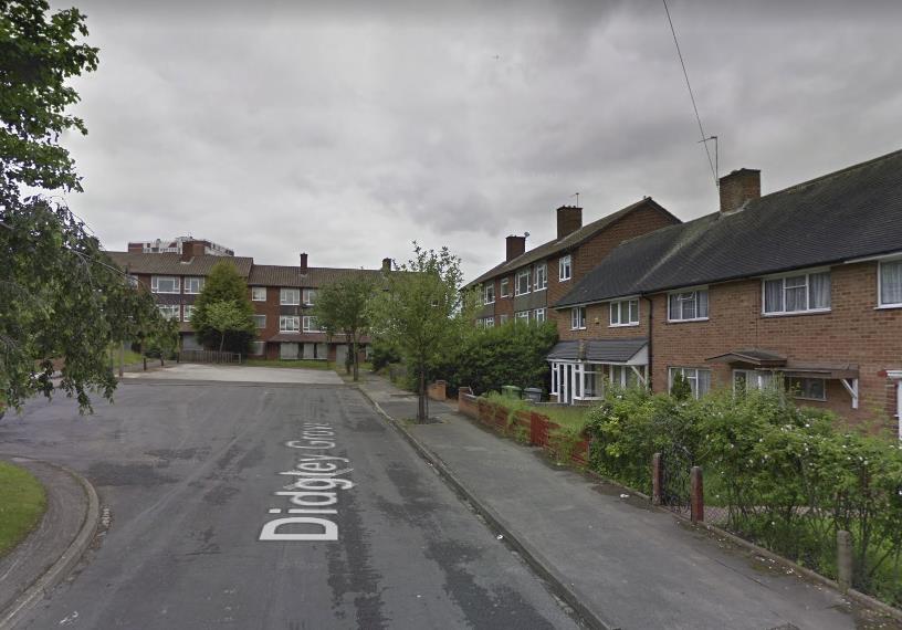 Mężczyzna postrzelony w Solihull