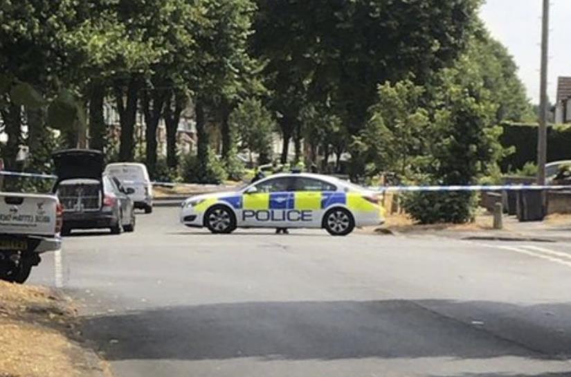 Policja zamknęła ulicę w Sheldon z powodu znalezionego tam granatu