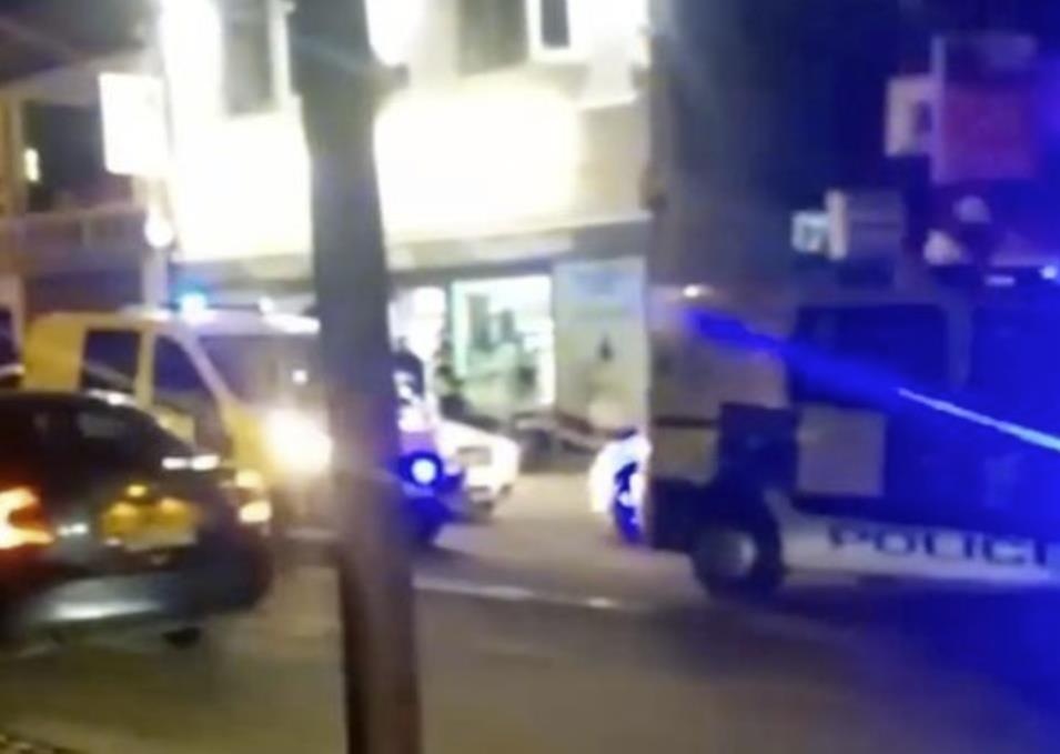 Dwóch mężczyzn ranionych maczetą w Kings Heath