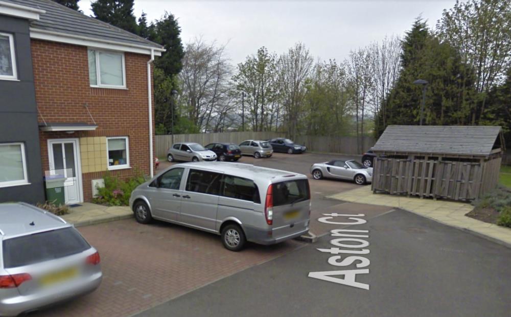 Apel policji: Kobieta wepchnięta przez czterech mężczyzn do samochodu