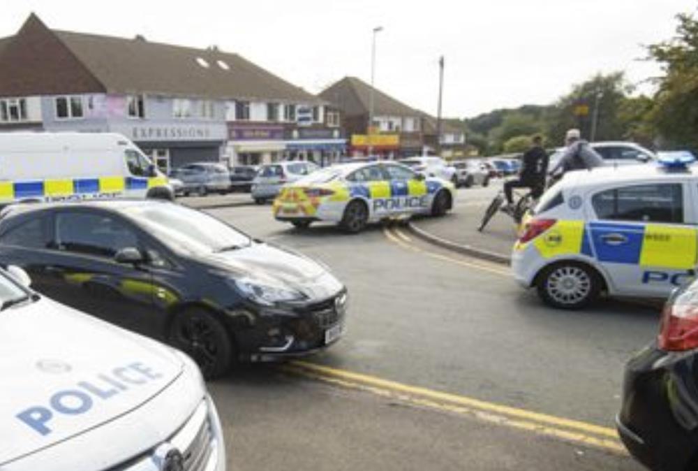 Mężczyzna ugodzony nożem podczas nieudanej próby kradzieży samochodu