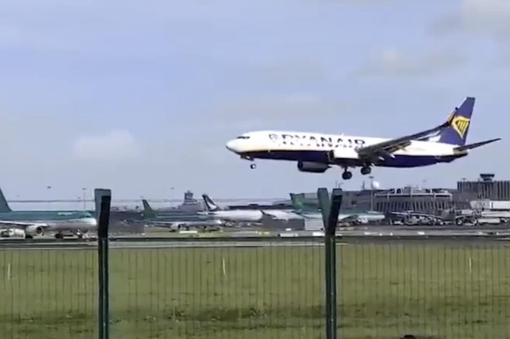 Huragan Ali: Samolot Ryanair musiał przerwać próbę lądowania