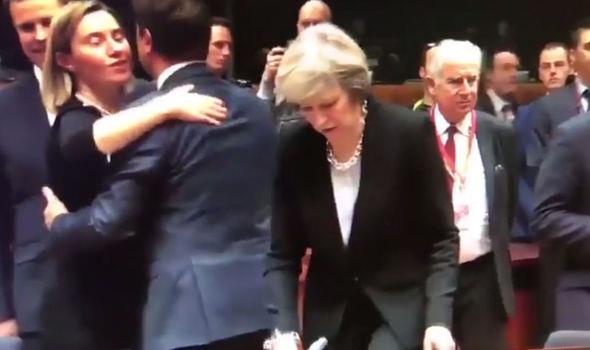 Brytyjskie media: Liderzy UE, na szczycie w Salzburgu, chcieli upokorzyć May