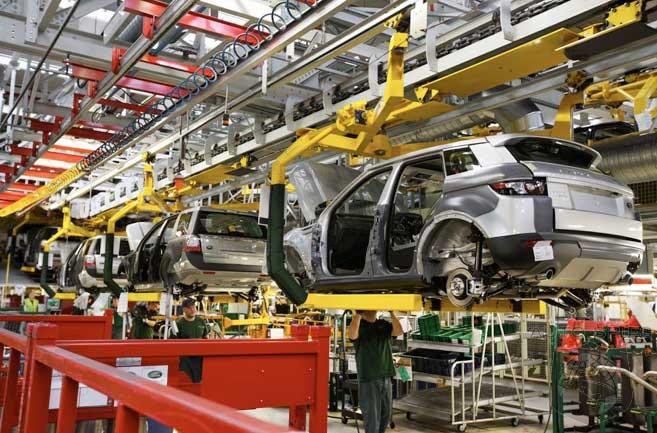 Brexit powoduje spadek produkcji samochodów w Wielkiej Brytanii