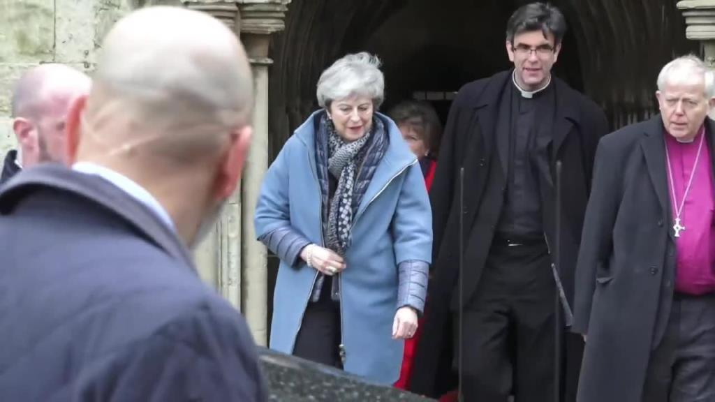 Premier Wielkiej Brytanii odwiedziła Salisbury. Pierwsza rocznica ataku na S. Skripala