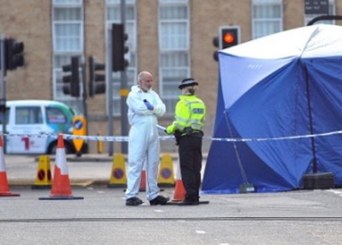 Dwie osoby przewiezione do szpitala po ataku nożownika na Digbeth