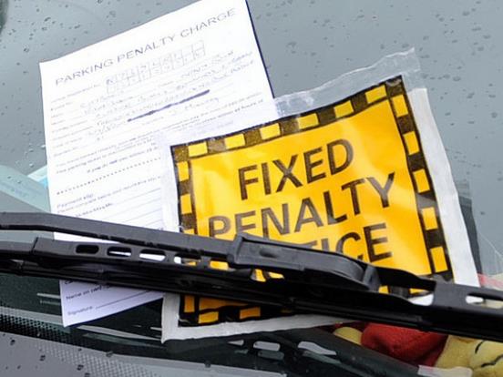 Tysiące funtów zebrane z mandatów za parkowanie na terenie szpitali