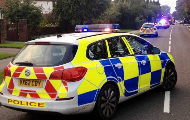 Pożar w Staffordshire: dwie osoby nie żyją