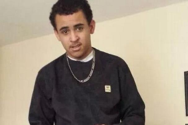 Nastolatek zderzył się z przystankiem i zmarł