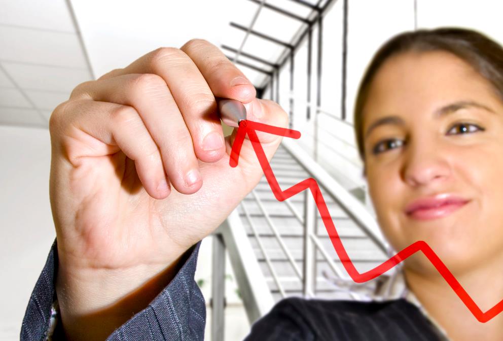 Coraz więcej pracy dla absolwentów uczelni wyższych