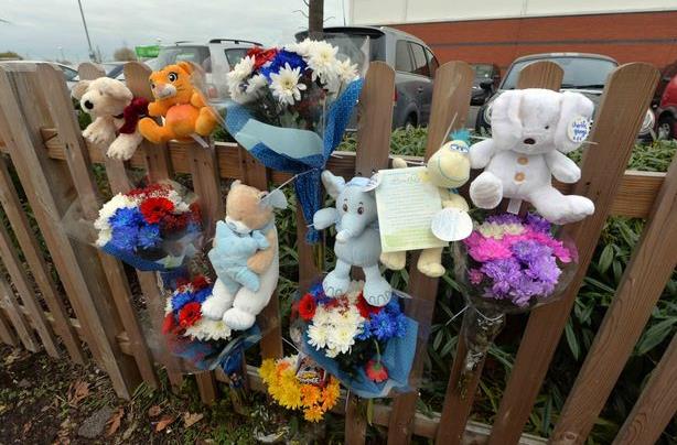 Ośmioletni chłopczyk śmiertelnie potrącony przez samochód.