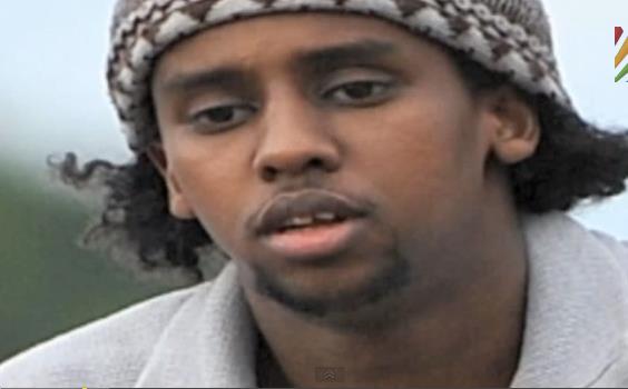 Video: Podejrzewany o terroryzm ucieka przebrany w burkę