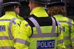 Maleje przestępczość w West Midlands