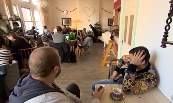 Video: Pierwsza w Londynie kawiarnia pay-per-minute