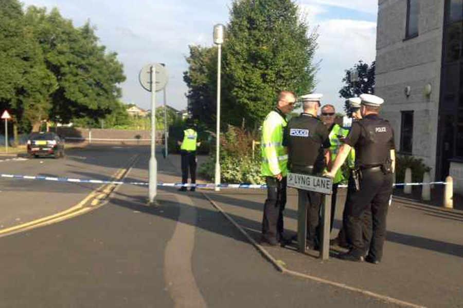 Wypadek w West Bromwich: 6- letnia dziewczynka zmarła a jej matka jest ranna.