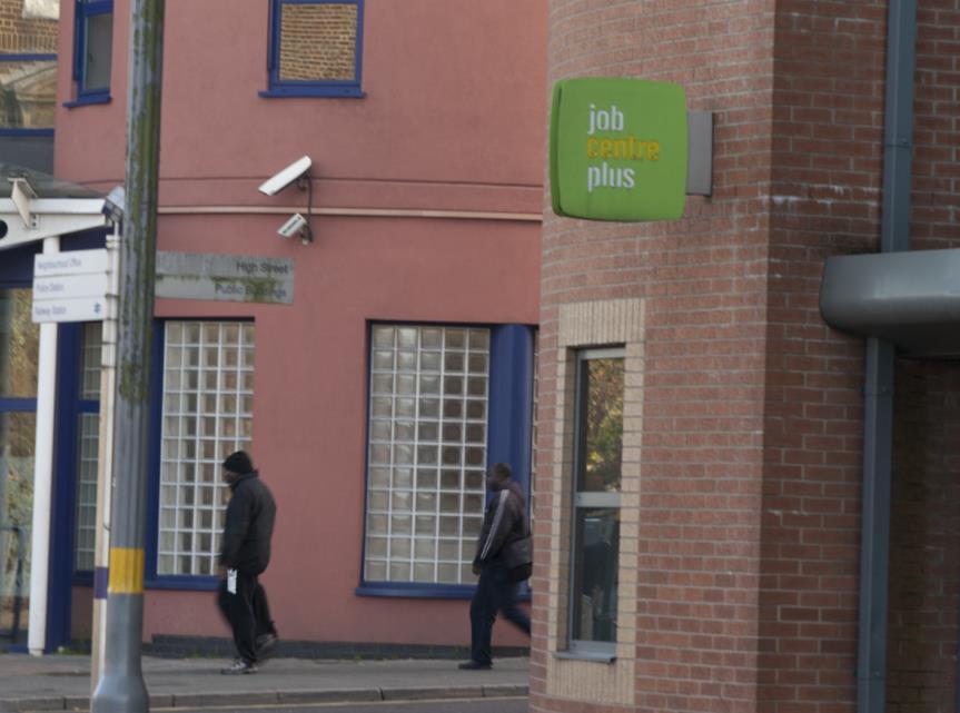 1 na 20 nastolatków nic nie robi