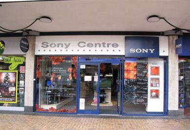 Zlikwidowano osiem sklepów Sony