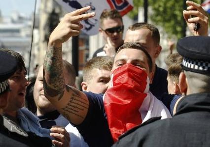 10 ataków na meczety od brutalnego morderstwa w Woolwich