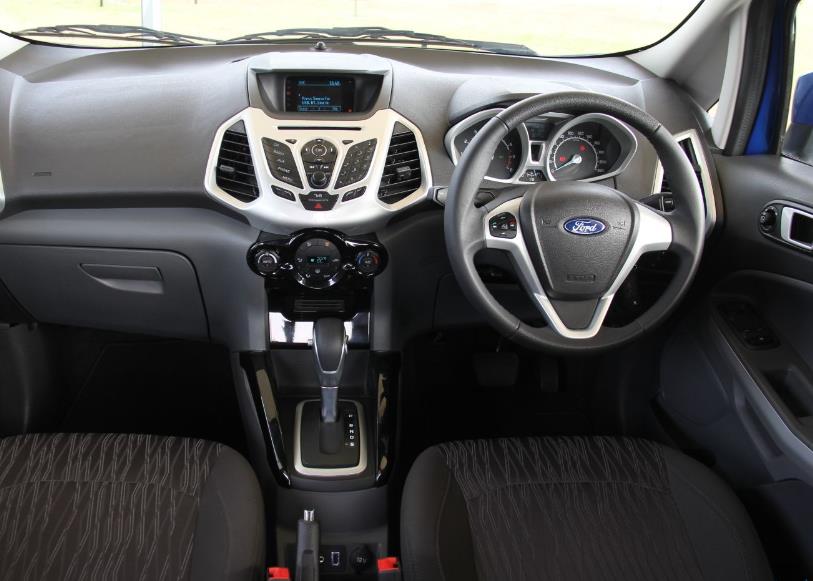 Angliki w Polsce legalne! Będzie można rejestrować auta z kierownicą po prawej stronie